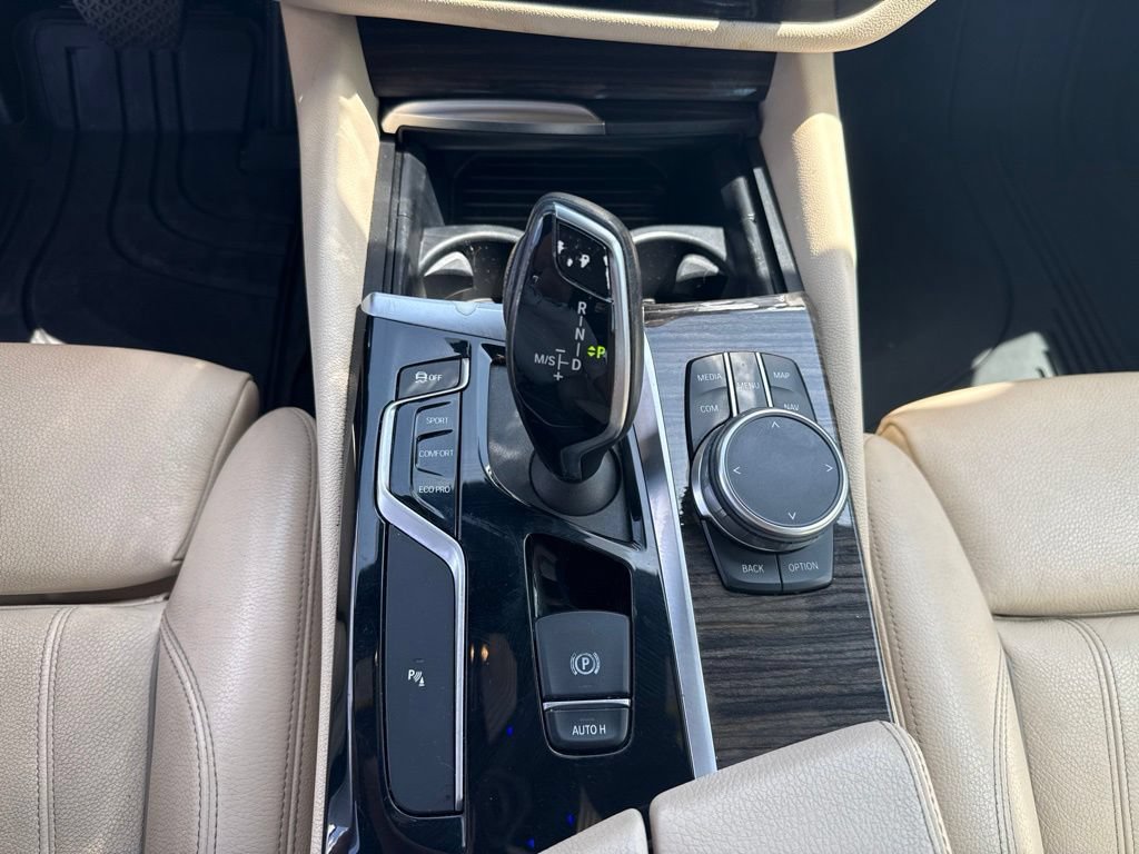 Used 2019 BMW 540i w/ Convenience Package RWD image 18