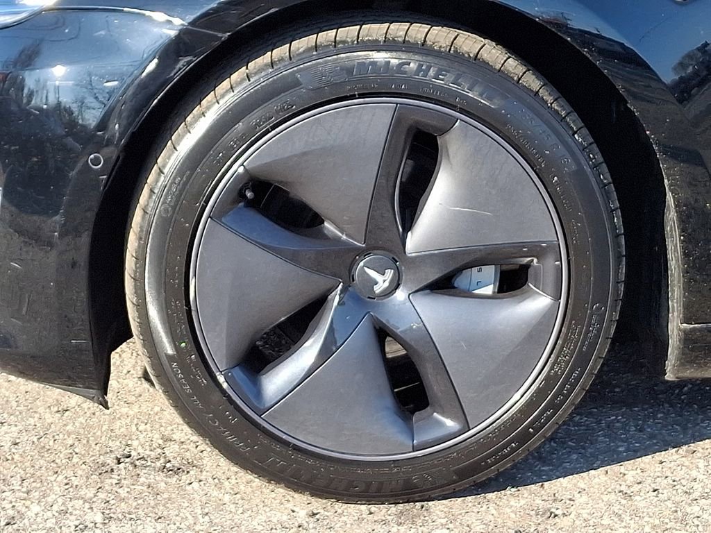 Used 2018 Tesla Model 3 Mid Range image 8