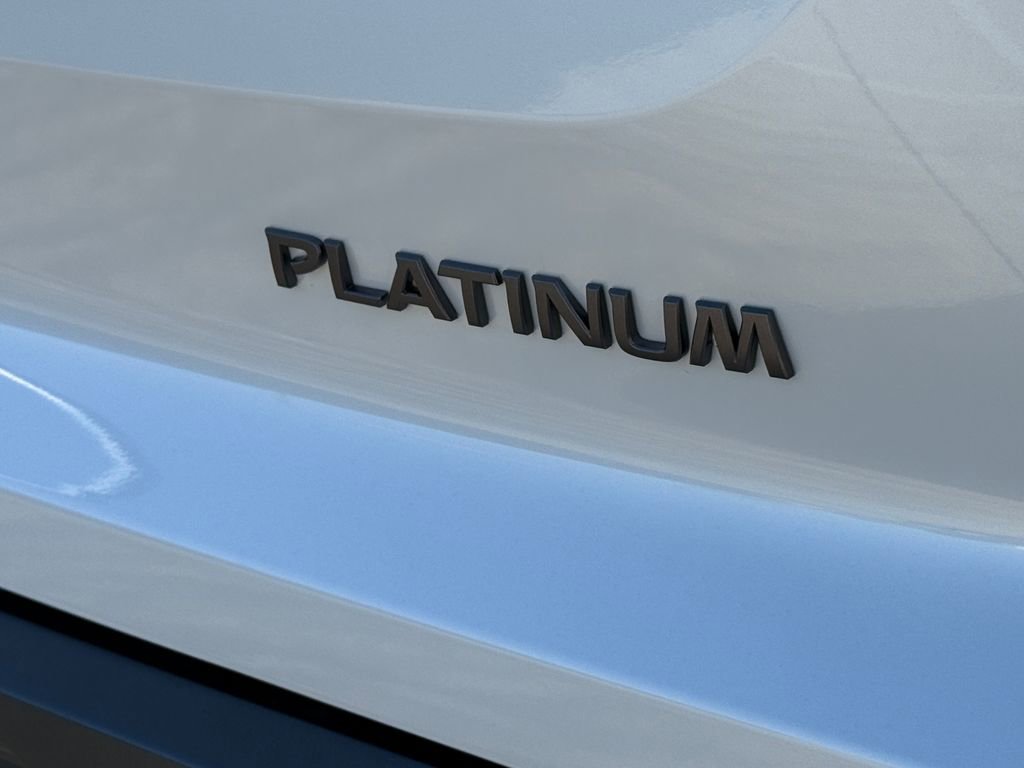 New 2026 Nissan Pathfinder Platinum image 10