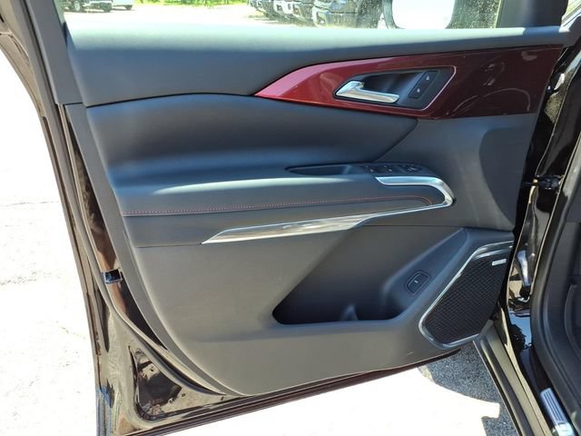 New 2026 Chevrolet Traverse Z71 w/ Enhanced Driving Package AWD/4WD image 17