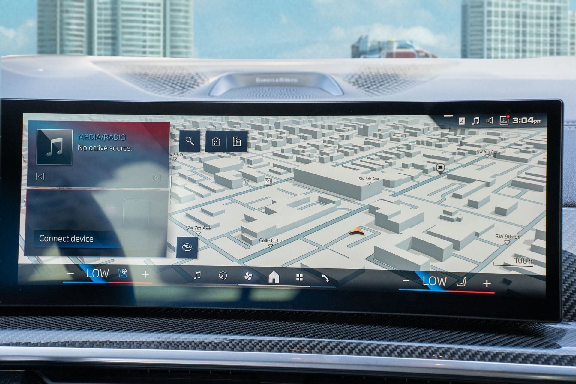 Used 2024 BMW X6 M60i w/ Dynamic Handling Package image 24