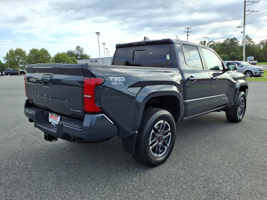 Used 2024 Toyota Tacoma TRD Sport w/ TRD Sport Upgrade Package AWD/4WD image 4