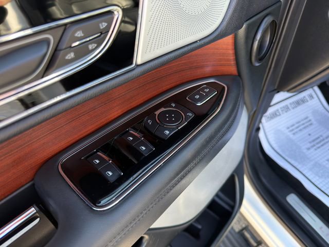Used 2024 Lincoln Navigator Reserve AWD/4WD image 24