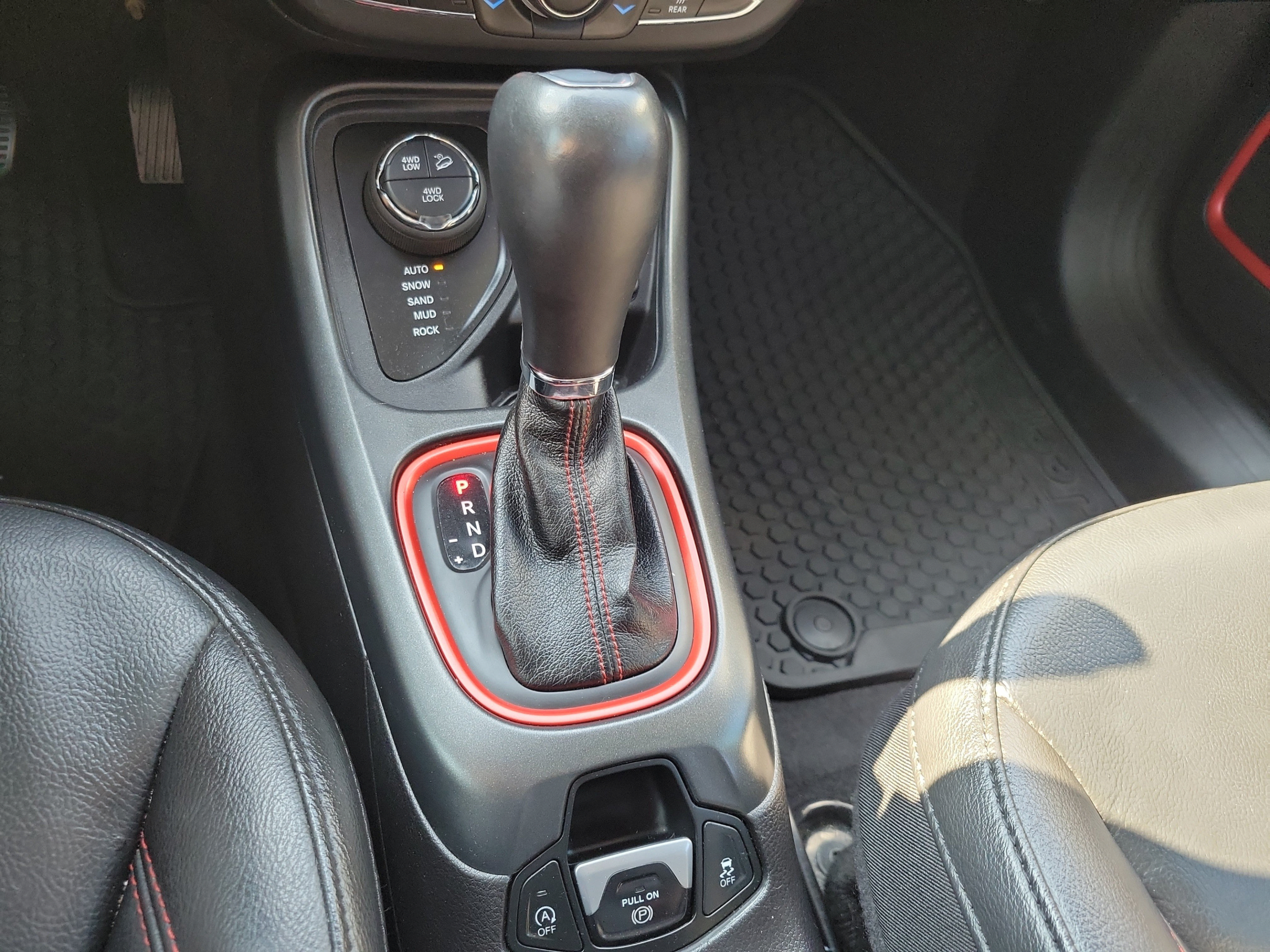 Used 2021 Jeep Compass Trailhawk AWD/4WD image 19
