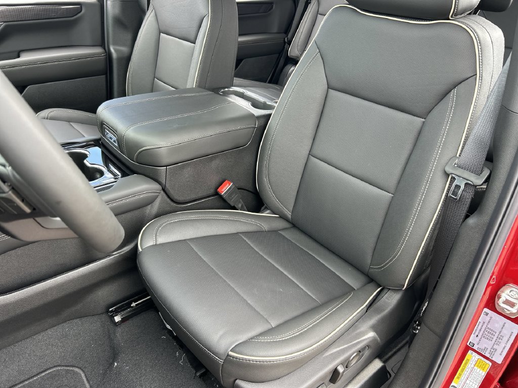 New 2026 GMC Yukon Elevation w/ Elevation Premium Package AWD/4WD image 20