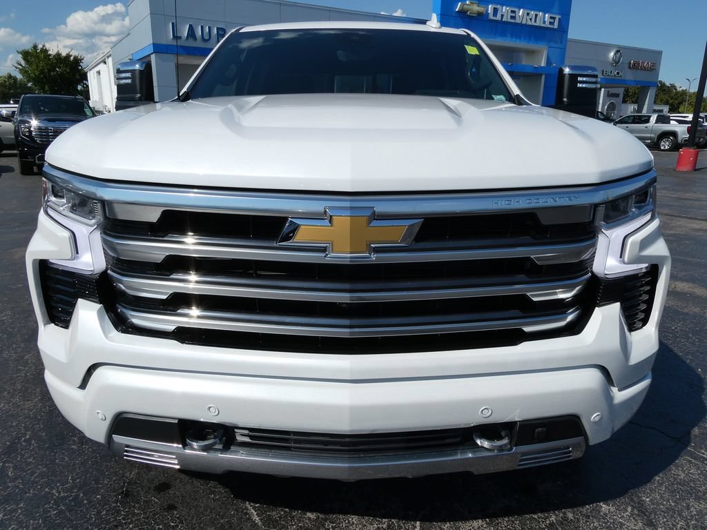 Certified 2024 Chevrolet Silverado 1500 High Country w/ Technology Package AWD/4WD image 10