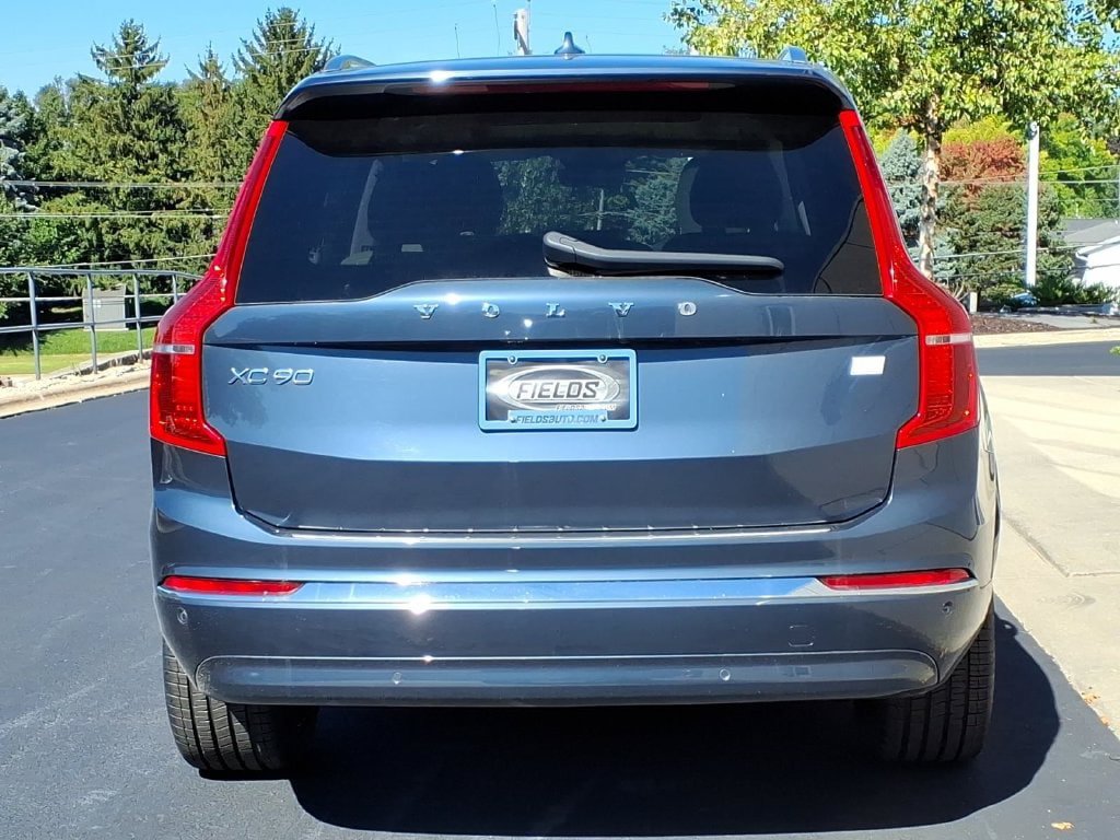 Certified 2024 Volvo XC90 T8 Ultimate w/ Protection Package Premier AWD/4WD image 4