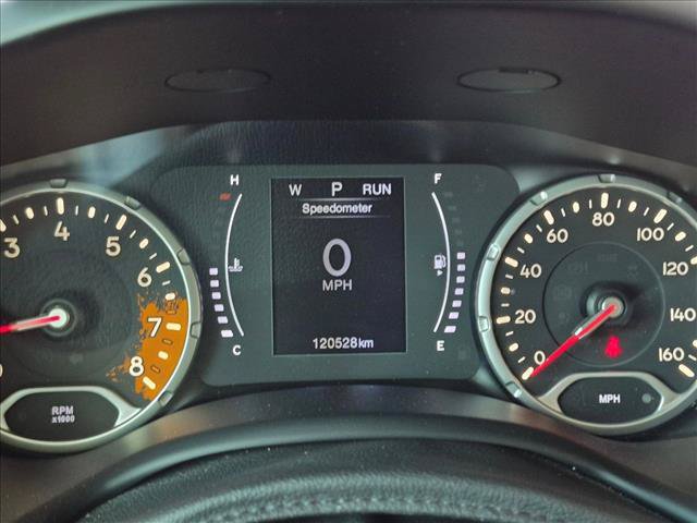Used 2018 Jeep Renegade Latitude FWD image 8
