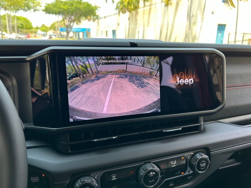 New 2024 Jeep Wrangler Unlimited Rubicon image 10