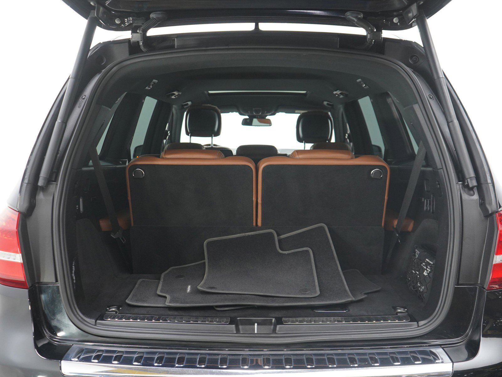 Used 2018 Mercedes-Benz GLS 550 4MATIC image 18