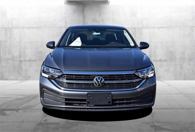 Certified 2024 Volkswagen Jetta SE w/ Panoramic Sunroof Package image 4