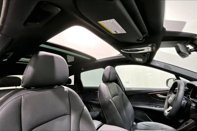 Certified 2025 Audi Q7 2.0T Premium w/ Convenience Plus Package image 16