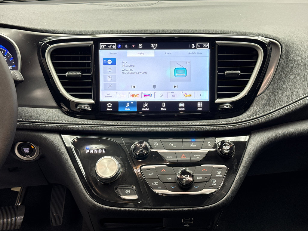 New 2026 Chrysler Pacifica Select image 12