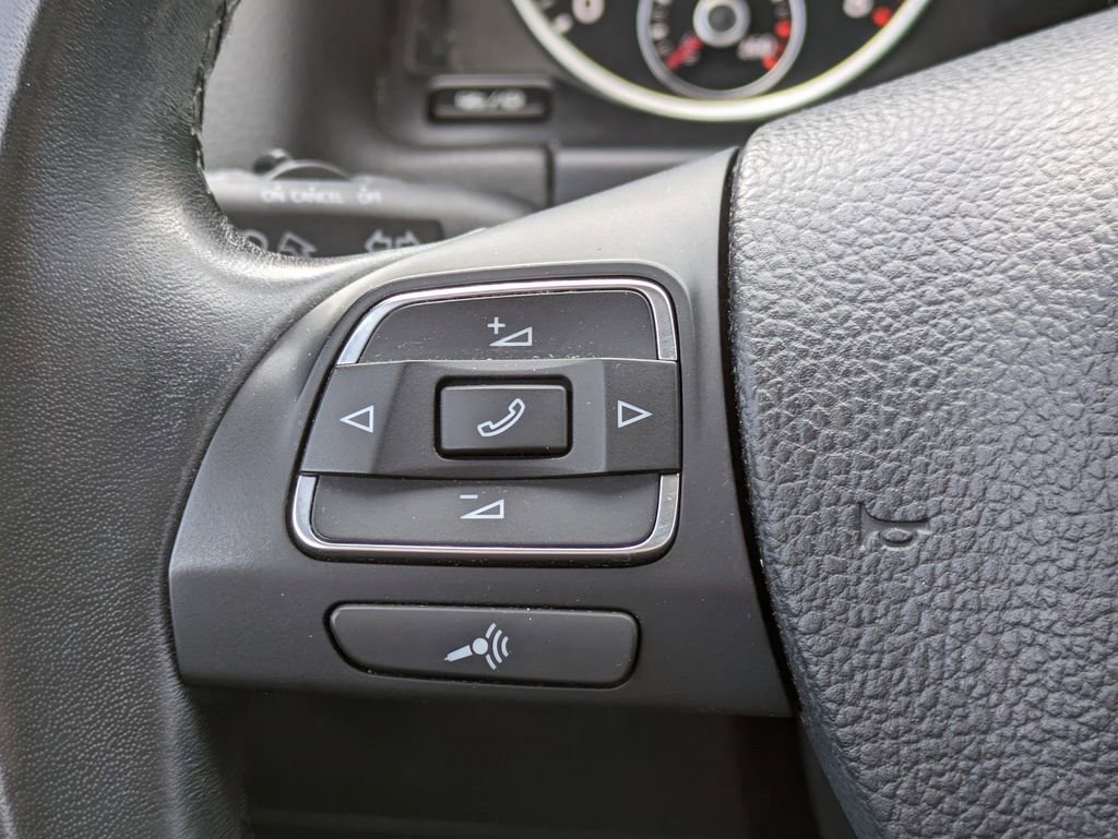 Used 2017 Volkswagen Tiguan Limited w/ Premium Package image 25