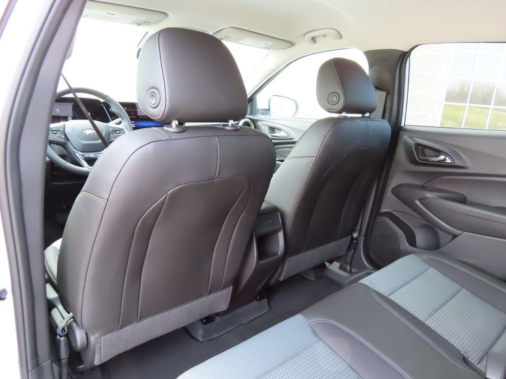 New 2026 Chevrolet Trax LT w/ Driver Confidence Package image 21