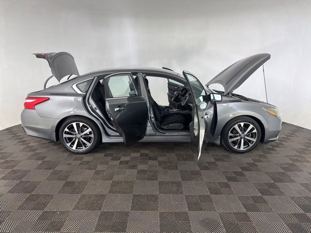 Used 2016 Nissan Altima 2.5 SR image 15