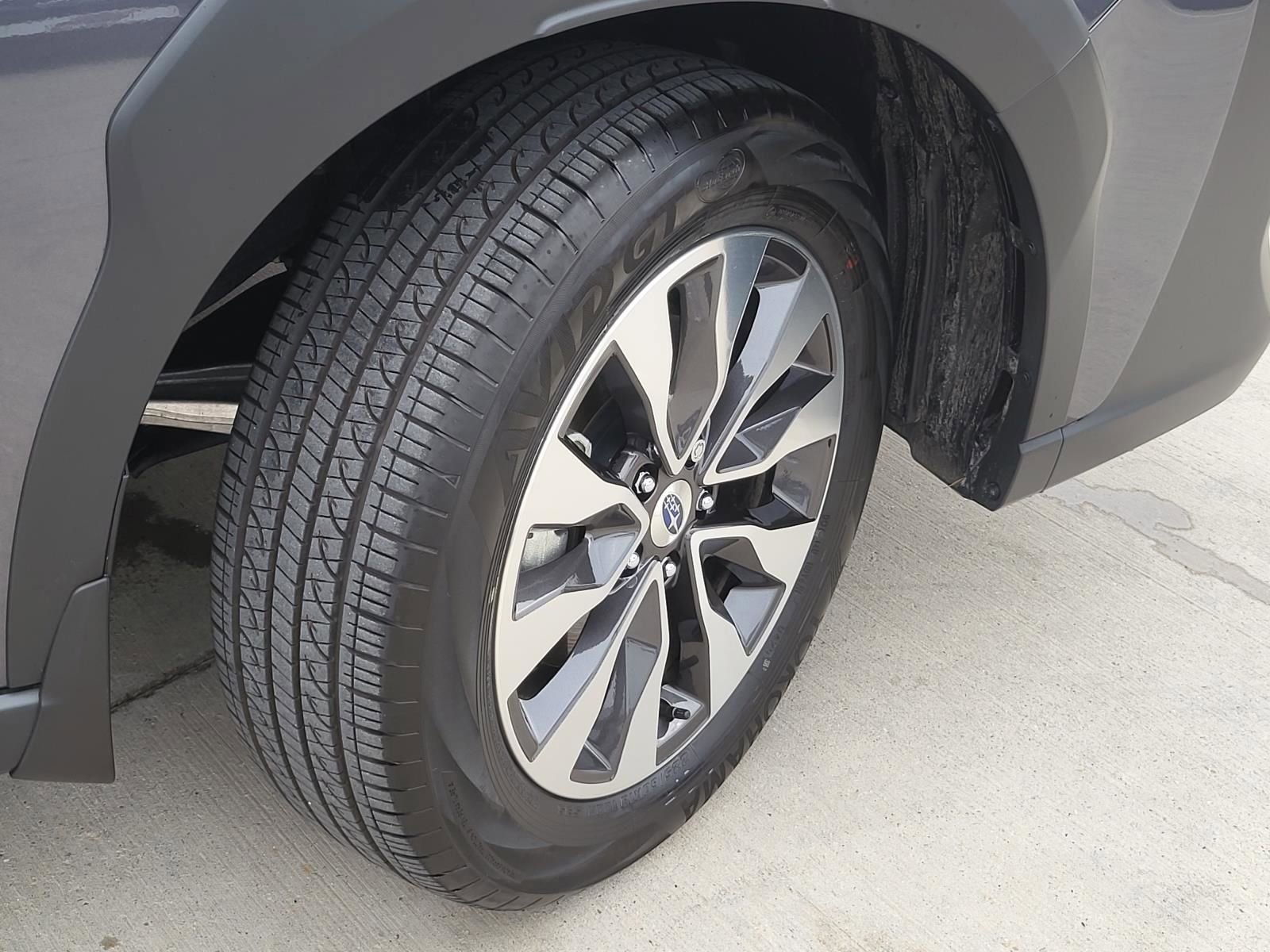 Certified 2025 Subaru Outback Limited image 5