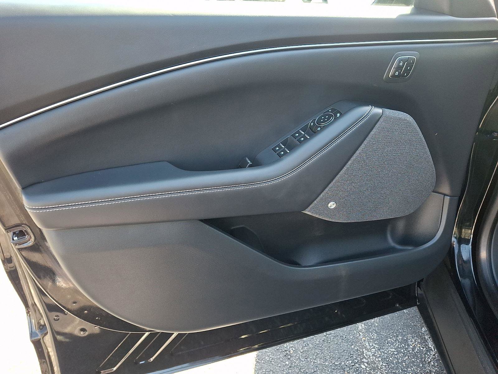 Certified 2025 Ford Mustang Mach-E Premium image 13