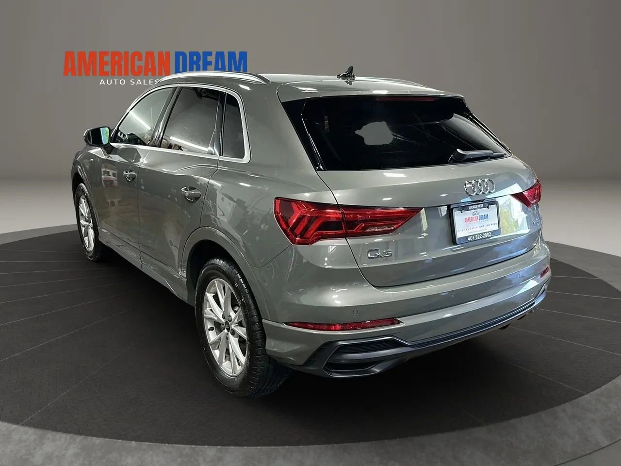 Used 2021 Audi Q3 2.0T Premium w/ Convenience Package AWD/4WD image 3