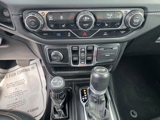 Used 2024 Jeep Wrangler Sahara w/ Technology Group image 8