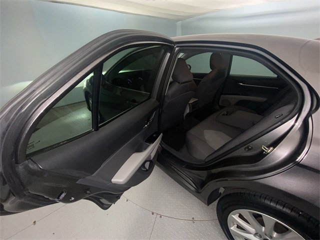 Used 2020 Toyota Camry LE image 22