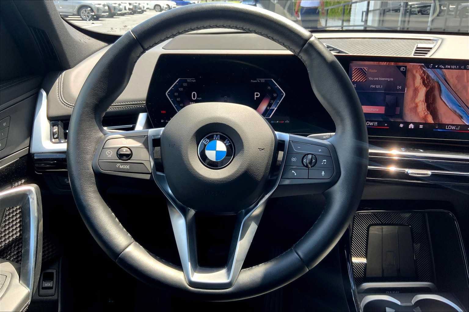 Used 2024 BMW X1 xDrive28i AWD/4WD image 5