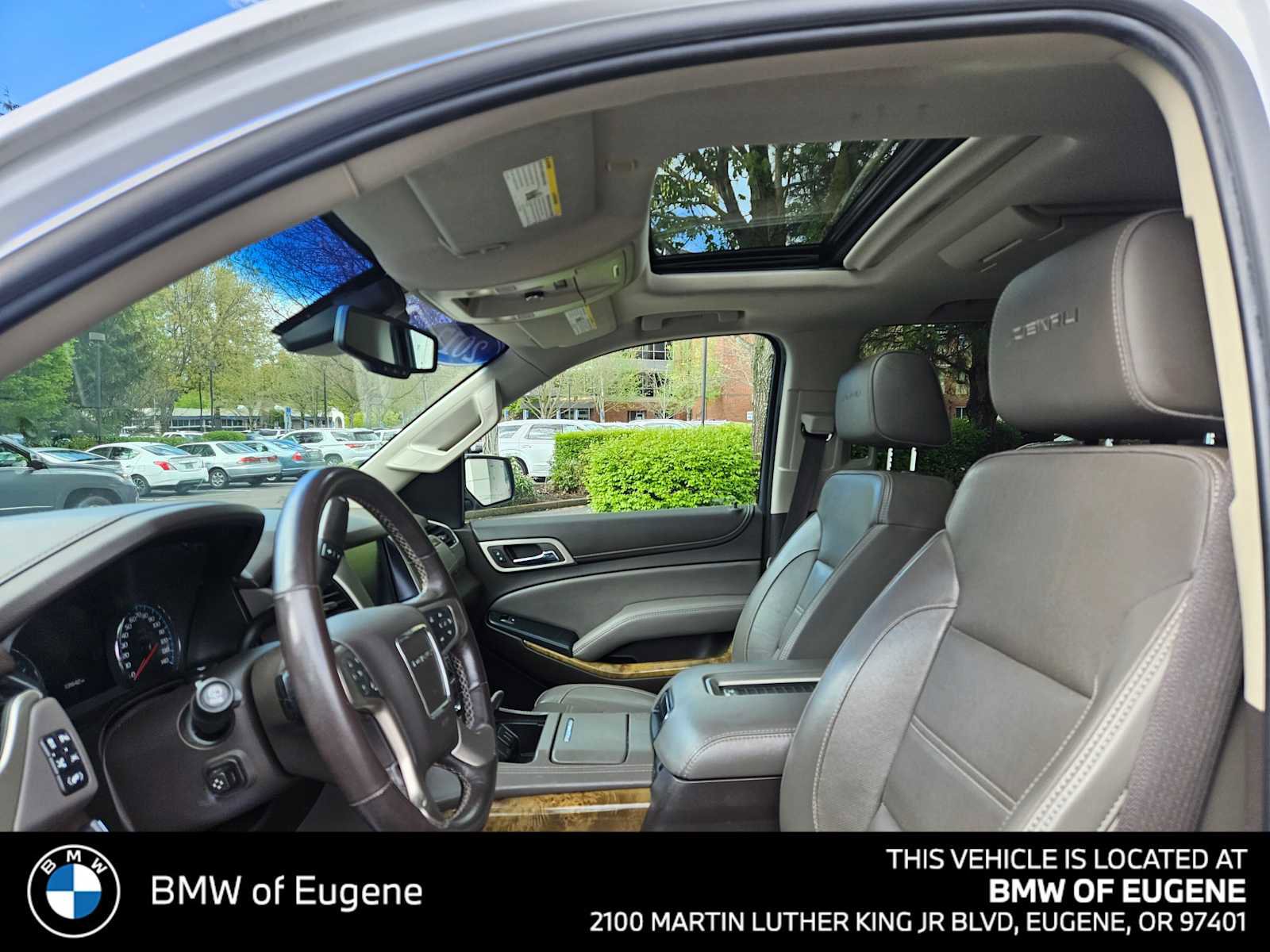 Used 2017 GMC Yukon Denali w/ Open Road Package image 24