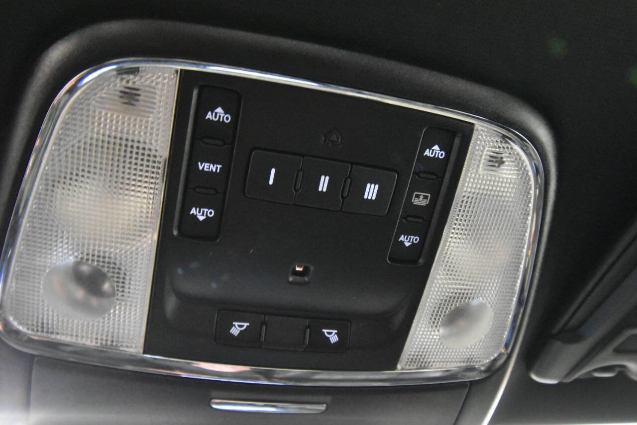 Used 2019 Chrysler 300 S w/ S Model Appearance Package image 22