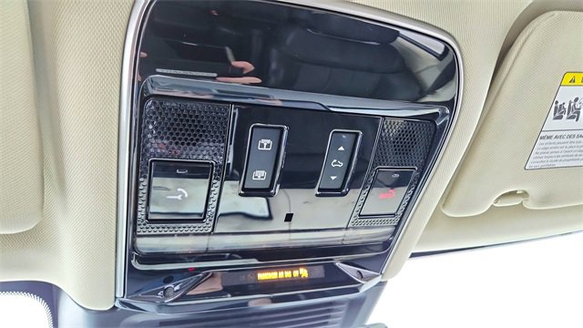 Used 2023 Land Rover Range Rover Long Wheelbase Autobiography image 57