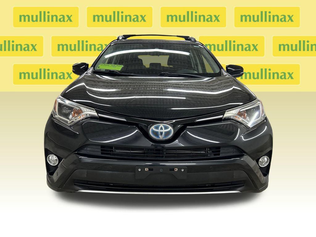 Used 2018 Toyota RAV4 XLE AWD/4WD image 15