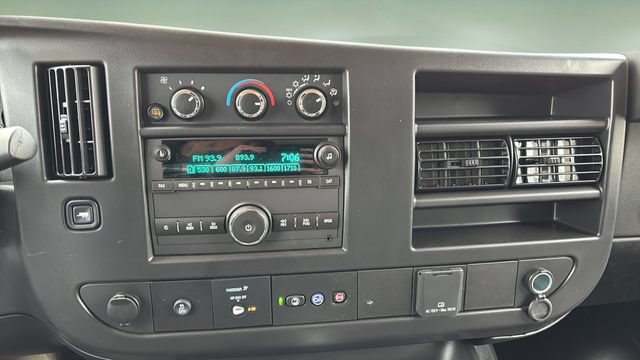 New 2025 Chevrolet Express 3500 w/ Power Convenience Package RWD image 30