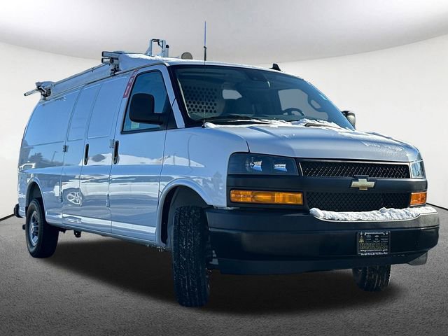 Used 2025 Chevrolet Express 2500 Extended w/ Communications Package image 2