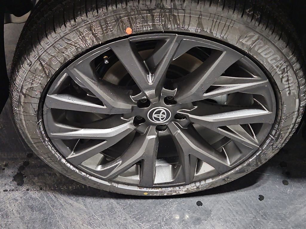 New 2025 Toyota Crown Signia image 11