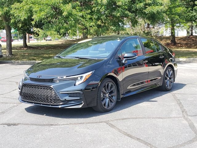Used 2026 Toyota Corolla XSE FWD image 2