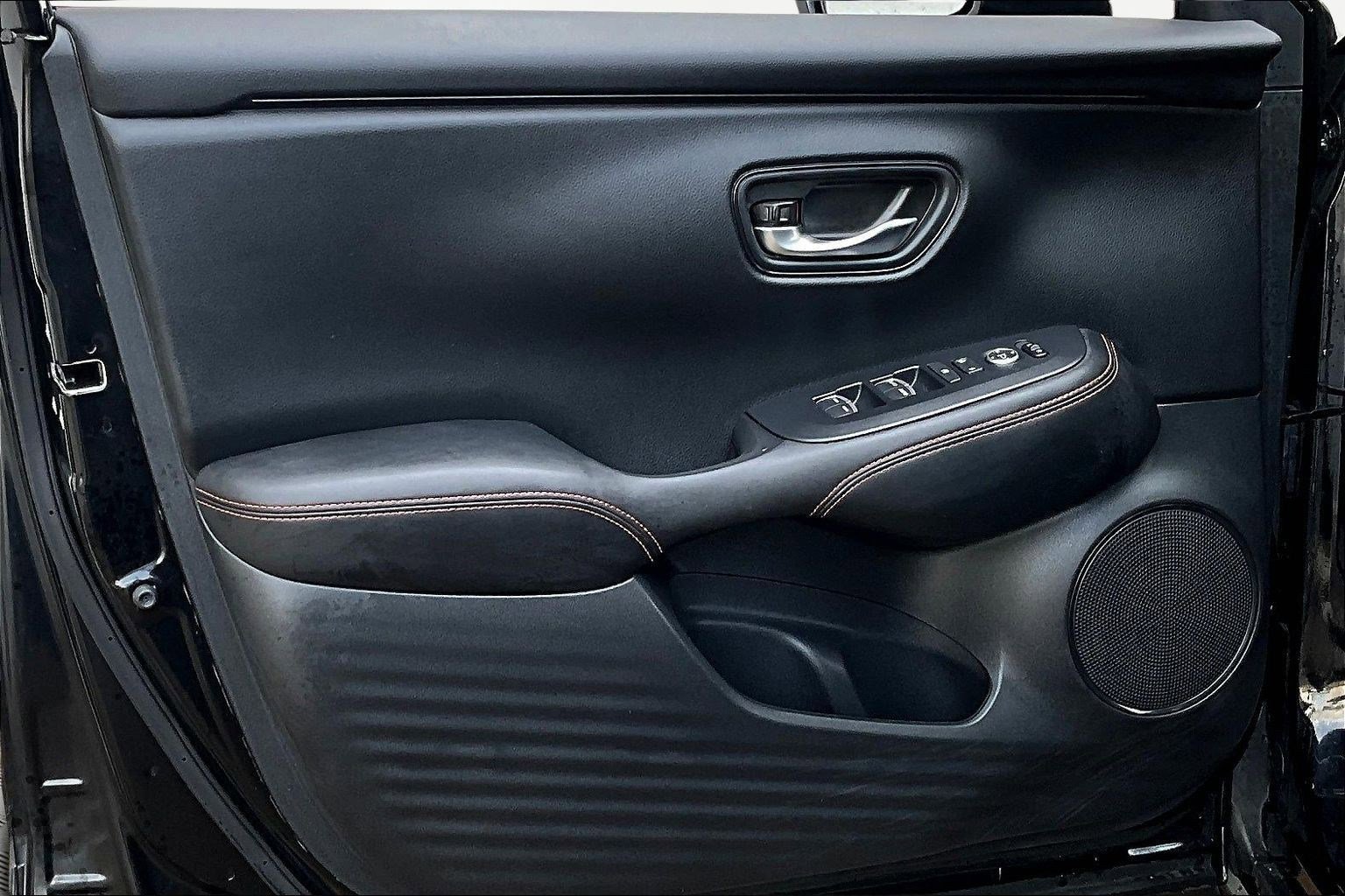 Used 2025 Honda HR-V Sport image 18