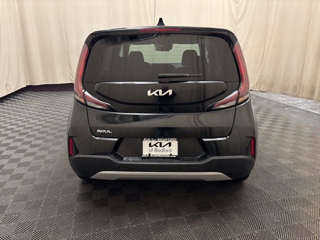 Used 2023 Kia Soul LX w/ LX Technology Package image 6