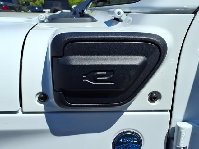 Used 2024 Jeep Wrangler Unlimited AWD/4WD image 12