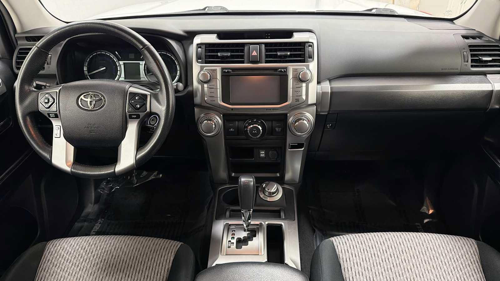 Certified 2016 Toyota 4Runner SR5 AWD/4WD image 26