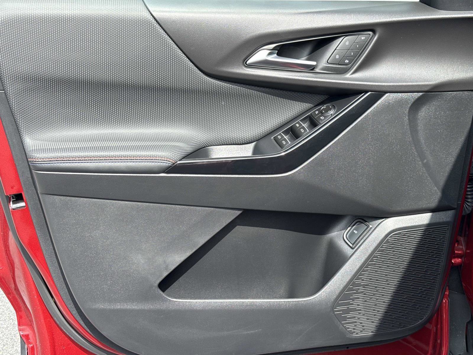 New 2026 Chevrolet Equinox RS w/ Convenience Package III image 8