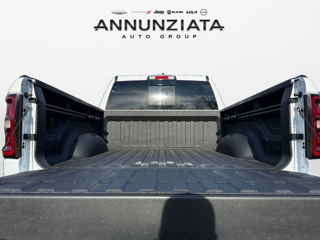 New 2026 RAM 1500 4x4 Crew Cab image 18