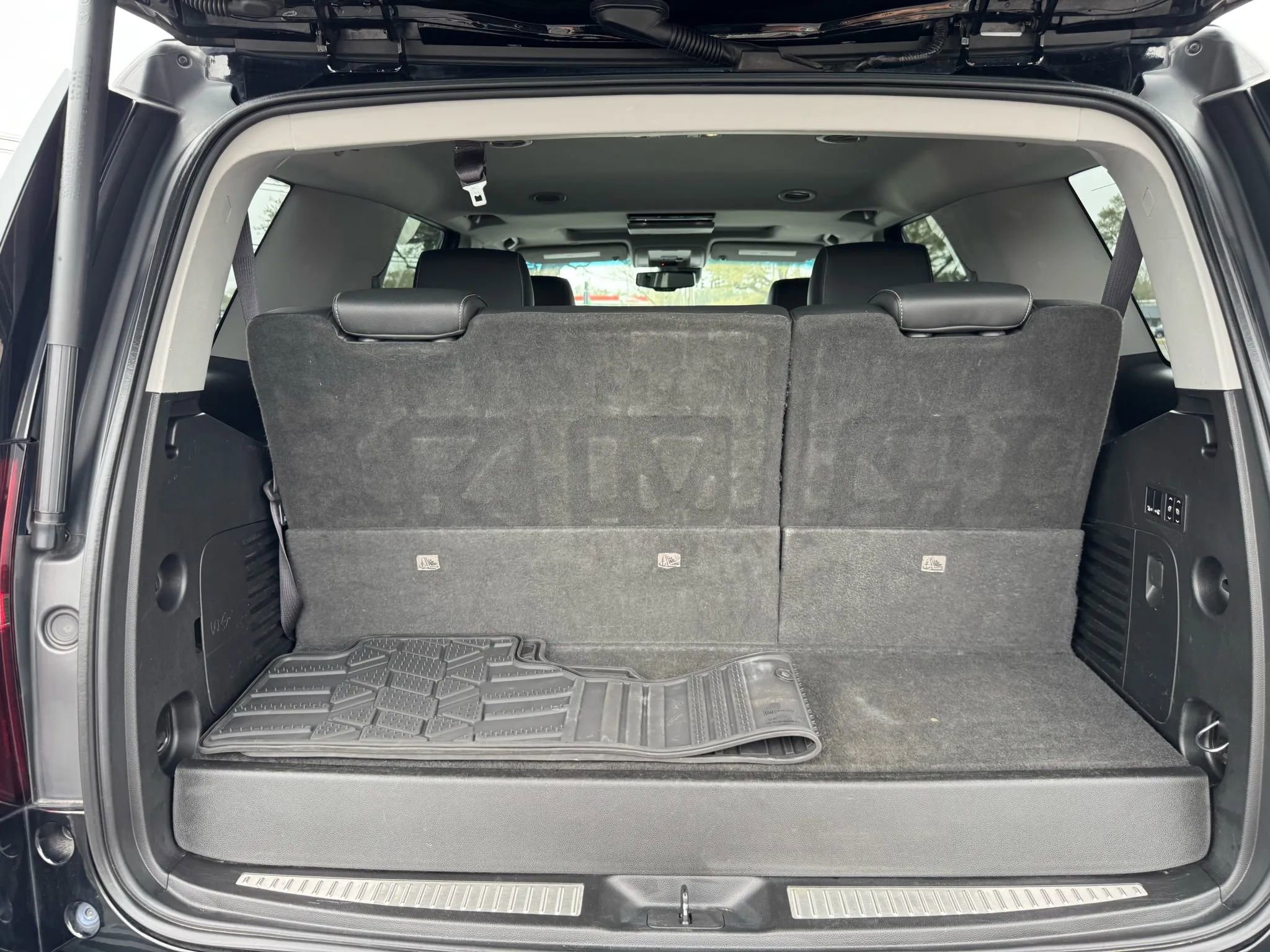 Used 2017 Chevrolet Tahoe LT image 21