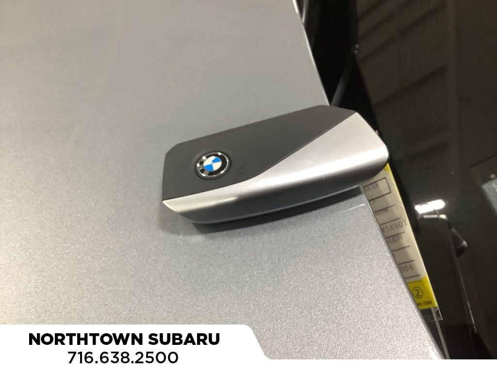 Used 2025 BMW X5 xDrive40i w/ Parking Assistance Package image 28