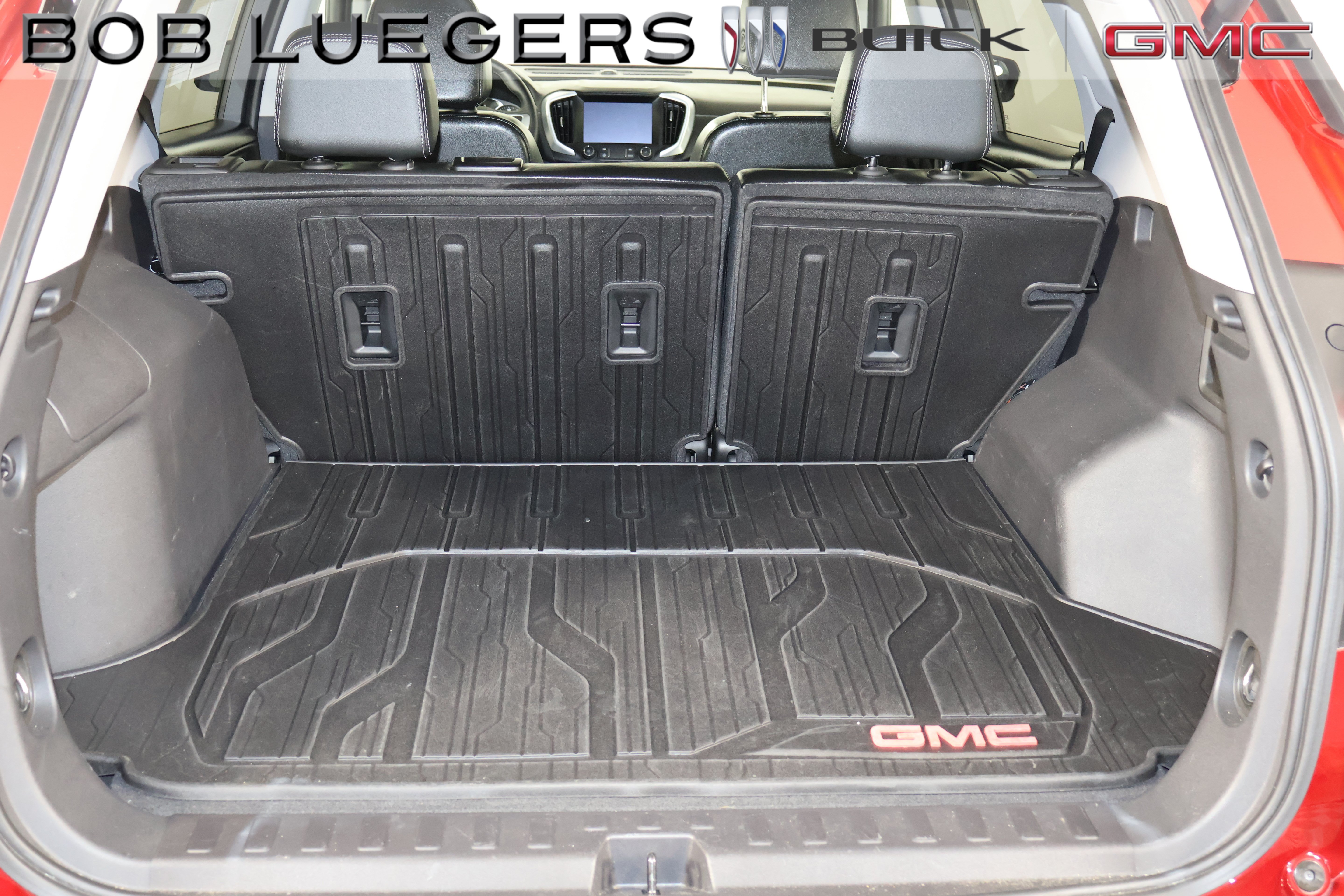 Certified 2024 GMC Terrain SLT w/ LPO, Floor Liner Package AWD/4WD image 20