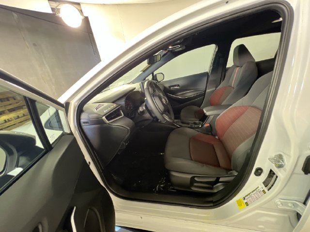 Used 2024 Toyota Corolla SE w/ SE Premium Package FWD image 14
