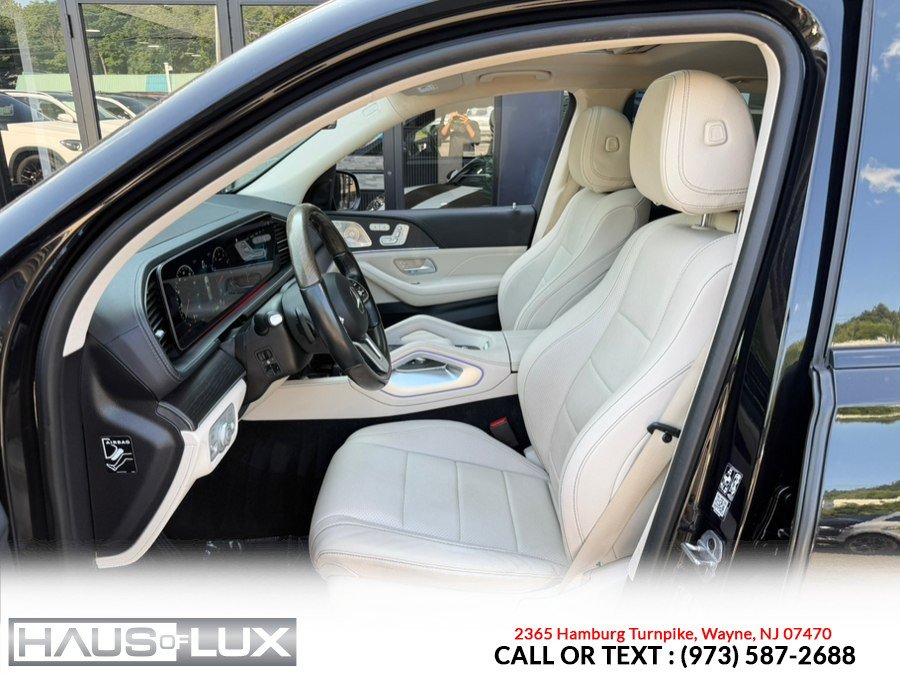 Used 2021 Mercedes-Benz GLE 450 4MATIC w/ AMG Line Exterior image 10