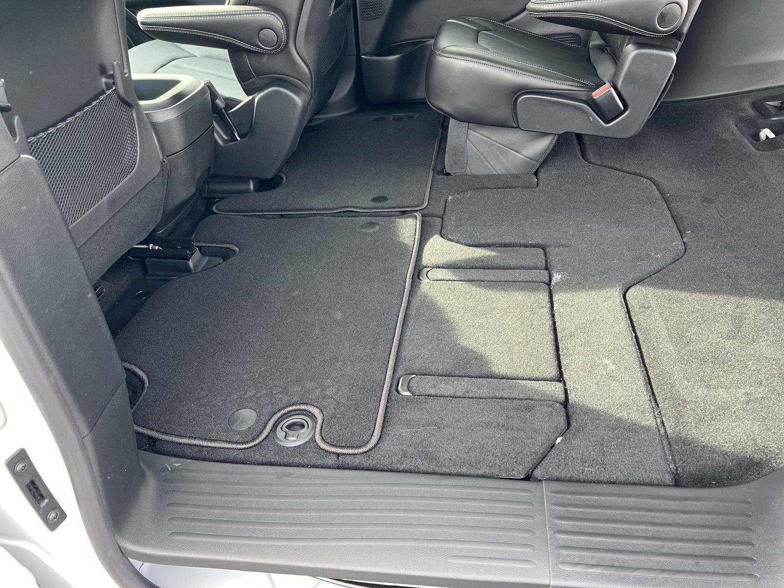 New 2026 Chrysler Voyager LX image 43