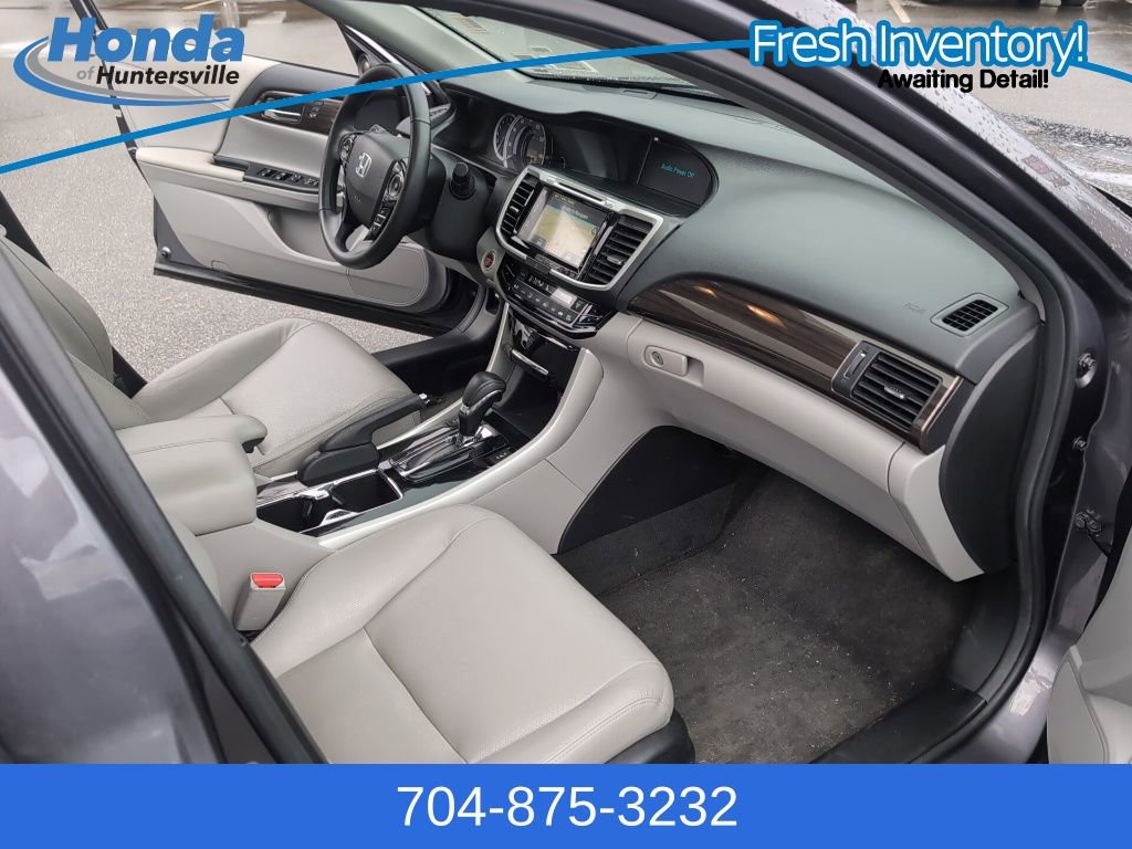 Used 2017 Honda Accord EX-L image 15