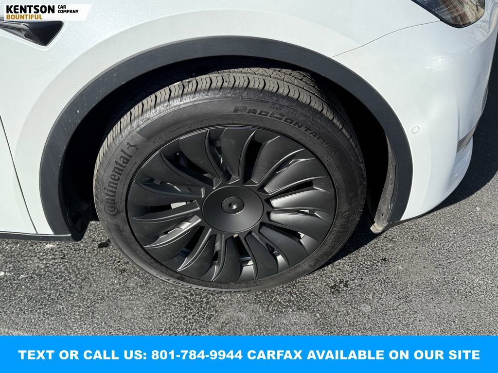 Used 2022 Tesla Model Y Long Range image 15