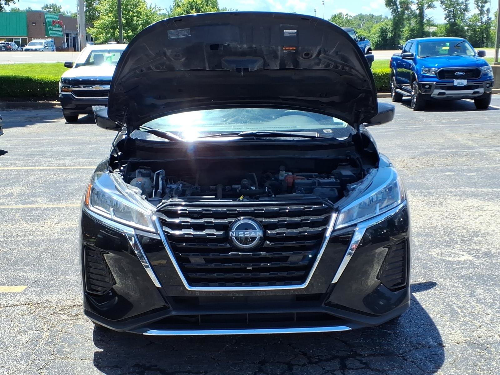 Used 2024 Nissan Kicks S FWD image 32