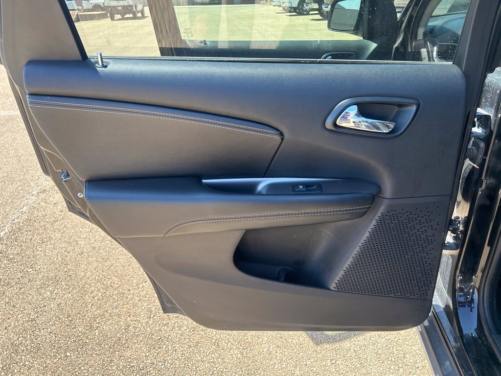Used 2020 Dodge Journey Crossroad FWD image 11